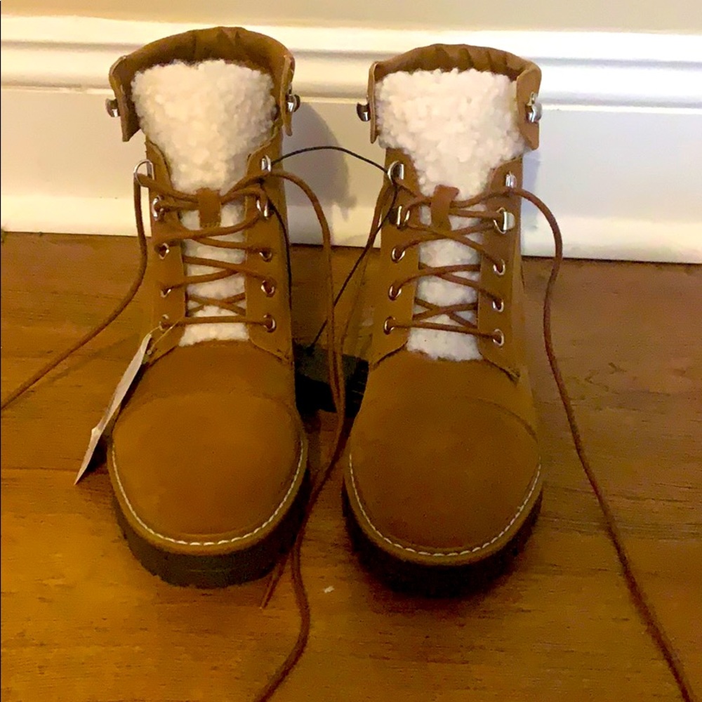 Perfect winter boot, really good quality.